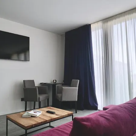 Sky Aparthotel Marina