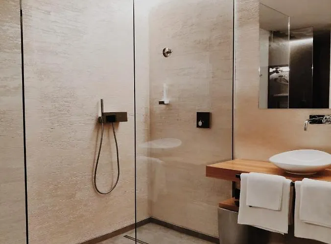 Sky Hotel apartamentowy 4*