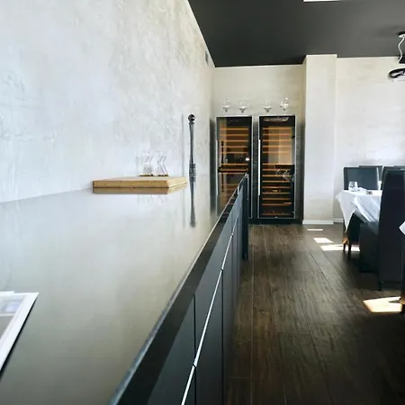 Hotel apartamentowy Sky Marina